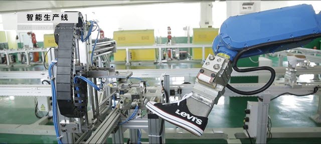 shoe-production-robots